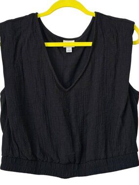 a new day Black V-Neck Crinkle Gauze Sleeveless Crop Top w. Elastic at Hem Large